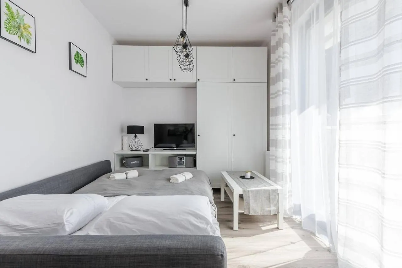 Golden Apartments Gdansk - Cozy Studio - Great Location&Kollotaja Poland